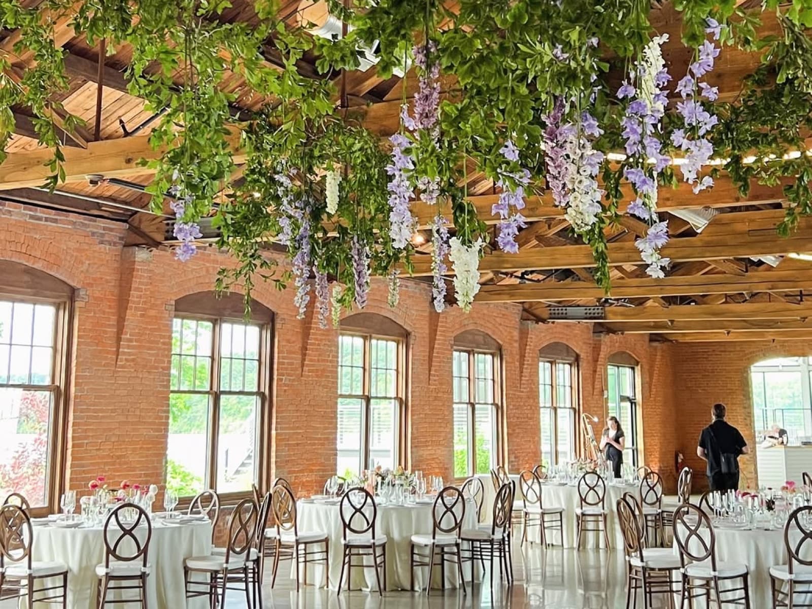 Mesa montada por Florale para un evento íntimo